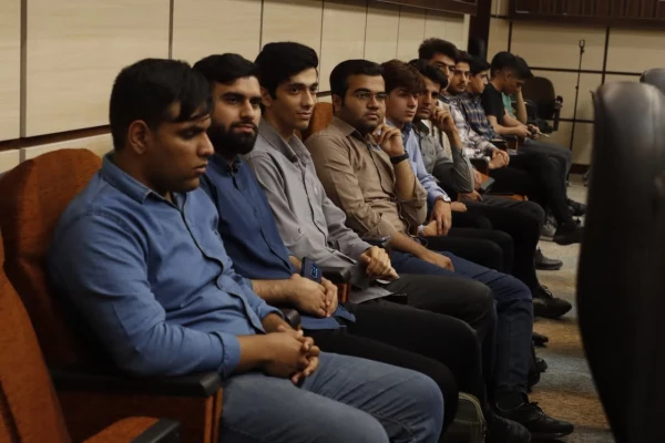 برگزاری نشست پرسش و پاسخ دانشجویی با حضور دکتر محمد صالح جوکار ، نماینده مردم یزد در مجلس شورای اسلامی حول موضوع نظام مسائل آموزش و پرورش و دانشگاه فرهنگیان 3