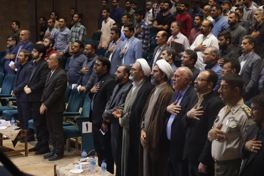 مراسم باشکوه هفتمین روز شهادت شهدای خدمت و همایش تبیینی بیانیه گام دوم انقلاب اسلامی برگزار شد.
 6