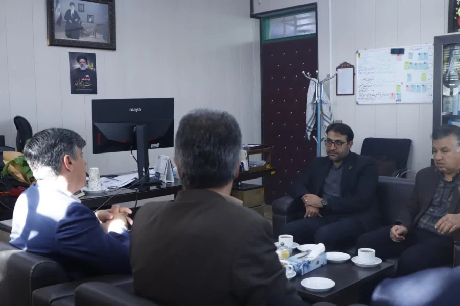 رایزنی های گسترده سرپرست دانشگاه فرهنگیان یزد با مسئولین استانی بانک های بزرگ کشور 
 3