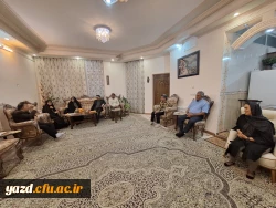 دیدار مدیر استانی دانشگاه فرهنگیان با دو پیشکسوت پردیس های استانی دانشگاه فرهنگیان یزد 4