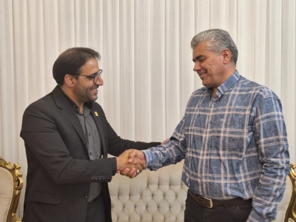 دیدار مدیر استانی دانشگاه فرهنگیان با دو پیشکسوت پردیس های استانی دانشگاه فرهنگیان یزد 9