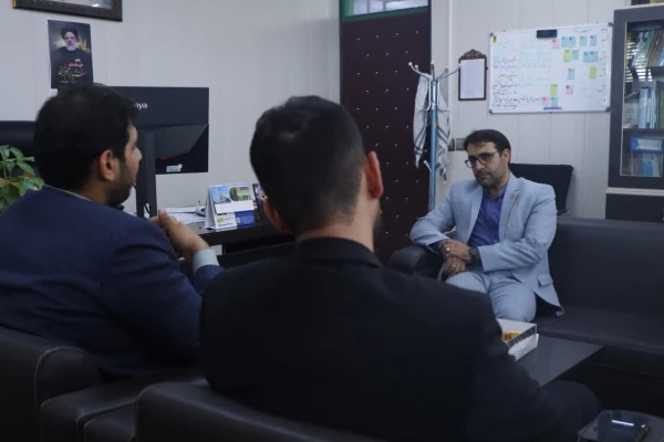 دیدار سرپرست دانشگاه فرهنگیان استان یزد با مدیر کل ورزش و جوانان استان 
 3