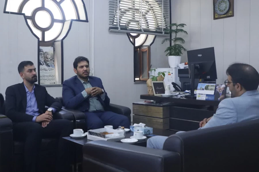 دیدار سرپرست دانشگاه فرهنگیان استان یزد با مدیر کل ورزش و جوانان استان 
 4