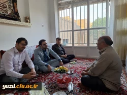 دیدار سرپرست دانشگاه فرهنگیان یزد با دو پیشکسوت مراکز تربیت معلم استان یزد 5