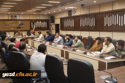 از کارمندان نمونه ورزشی پردیس شهیدان پاک نژاد دانشگاه فرهنگیان یزد تقدیر شد
 6