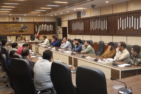 از کارمندان نمونه ورزشی پردیس شهیدان پاک نژاد دانشگاه فرهنگیان یزد تقدیر شد
 6