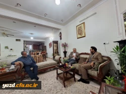 دیدار سرپرست دانشگاه فرهنگیان یزد با دو پیشکسوت مرکز تربیت معلم شهید پاک نژاد
 2