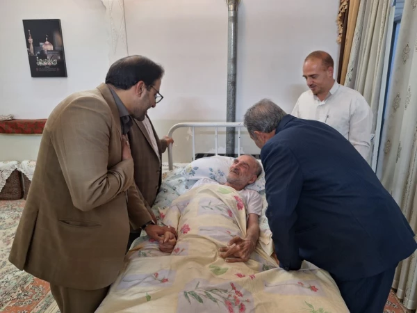 دیدار سرپرست دانشگاه فرهنگیان یزد با دو پیشکسوت مرکز تربیت معلم شهید پاک نژاد
 6