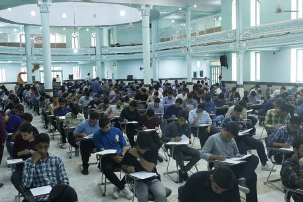 بازدید مسئولان دانشگاه فرهنگیان یزد از فرایند برگزاری امتحانات پردیس های استانی 
 4