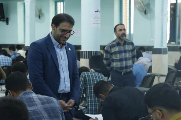 بازدید مسئولان دانشگاه فرهنگیان یزد از فرایند برگزاری امتحانات پردیس های استانی 
 2