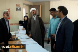 بازدید مسئولان دانشگاه فرهنگیان یزد از فرایند برگزاری امتحانات پردیس های استانی 
 3