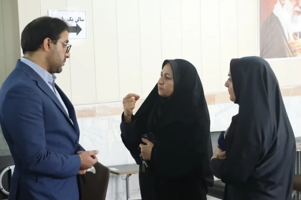 بازدید مسئولان دانشگاه فرهنگیان یزد از فرایند برگزاری امتحانات پردیس های استانی 
 4