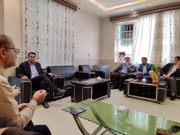 تقدیر سرپرست دانشگاه فرهنگیان یزد از مدیران مدارس برتر در حوزه کارورزی 
 2