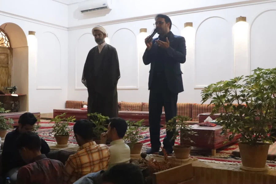 تقدیر از فعالان فرهنگی و دانشجویی پردیس شهیدان پاکنژاد دانشگاه فرهنگیان یزد 
 2