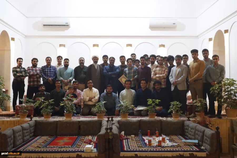 تقدیر از فعالان فرهنگی و دانشجویی پردیس شهیدان پاکنژاد دانشگاه فرهنگیان یزد 
 8