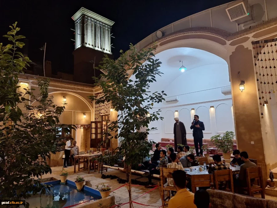 تقدیر از فعالان فرهنگی و دانشجویی پردیس شهیدان پاکنژاد دانشگاه فرهنگیان یزد 
 9