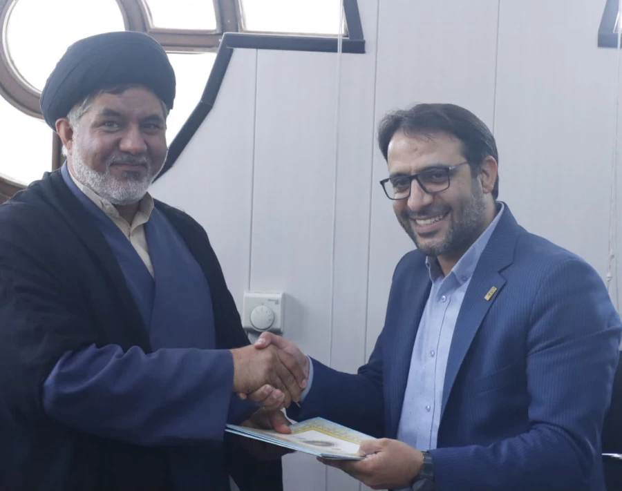 انعقاد تفاهم نامه دانشگاه فرهنگیان استان یزد با ستاد اقامه نماز استان 
 6