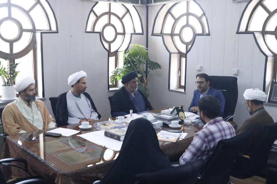 انعقاد تفاهم نامه دانشگاه فرهنگیان استان یزد با ستاد اقامه نماز استان 
 7