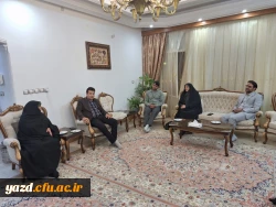 دیدار سرپرست دانشگاه فرهنگیان یزد با پیشکسوت پردیس حضرت فاطمه الزهرا(س) و پدر شهید دفاع مقدس 2