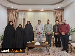 دیدار سرپرست دانشگاه فرهنگیان یزد با پیشکسوت پردیس حضرت فاطمه الزهرا(س) و پدر شهید دفاع مقدس 2