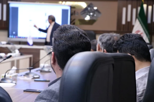 سومین نشست هماهنگی و هم افزایی ارزیابان حرفه ای_تخصصی دانشگاه فرهنگیان یزد برگزار شد. 
 3