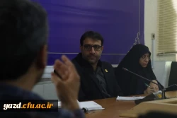 نشست هماهنگی سرپرست دانشگاه فرهنگیان یزد با نگهبانان پردیس های استانی برگزار شد.
 2