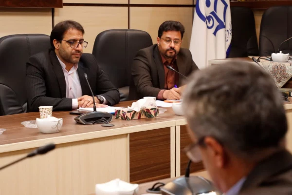 بیستمین جلسه گروه های آموزشی پردیس شهیدان پاک نژاد برگزار شد. 3