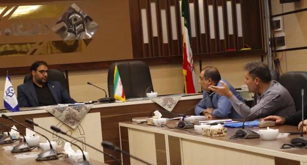 یازدهمین جلسه شورای پژوهشی و فناوری دانشگاه فرهنگیان استان یزد برگزار شد.
 5