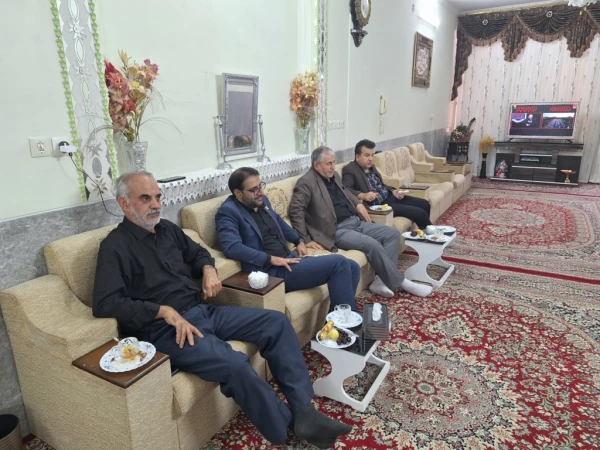 دیدار سرپرست دانشگاه فرهنگیان یزد با دو پیشکسوت مرکز تربیت معلم شهید پاک نژاد یزد 5