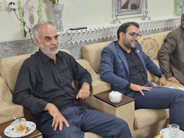 دیدار سرپرست دانشگاه فرهنگیان یزد با دو پیشکسوت مرکز تربیت معلم شهید پاک نژاد یزد 8