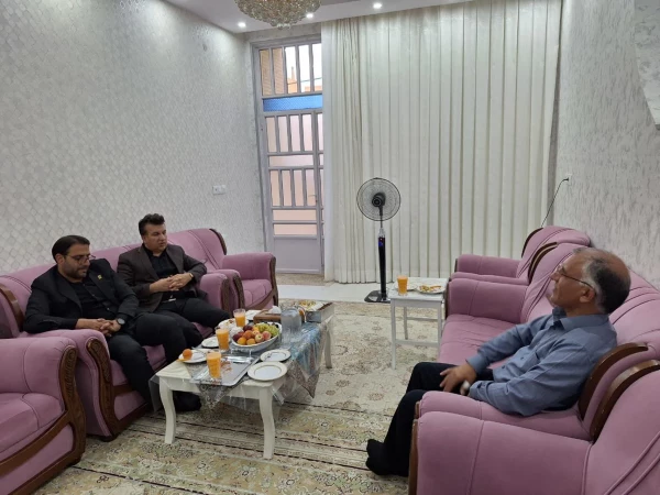 دیدار سرپرست دانشگاه فرهنگیان یزد با پیشکسوت پردیس شهیدان پاک نژاد دانشگاه فرهنگیان یزد 3