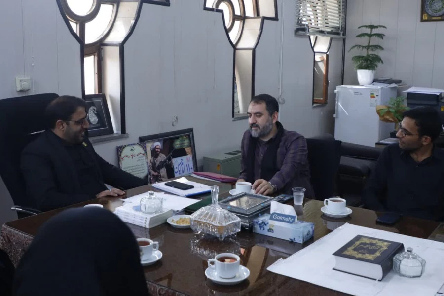 دیدار صمیمانه مسئول بسیج فرهنگیان کشور با مدیران دانشگاه فرهنگیان استان یزد
 2