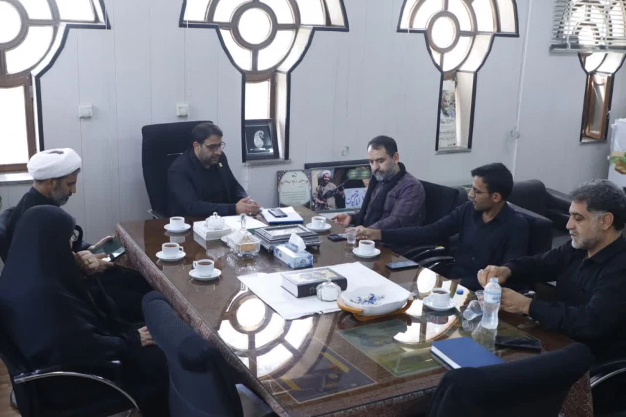 دیدار صمیمانه مسئول بسیج فرهنگیان کشور با مدیران دانشگاه فرهنگیان استان یزد
 4