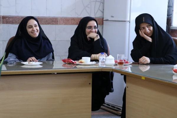 مسئول تمشیت و رسیدگی به امور آموزشی، پژوهشی و فرهنگی پردیس فاطمه الزهرا سلام الله علیها استان یزد معرفی شد.
 3