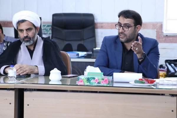 مسئول تمشیت و رسیدگی به امور آموزشی، پژوهشی و فرهنگی پردیس فاطمه الزهرا سلام الله علیها استان یزد معرفی شد.
 7