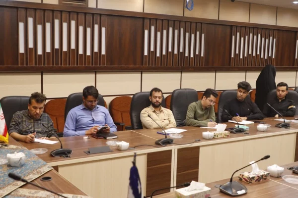 اتاق فکر و هیأت اندیشه ورز دانشجویی در دانشگاه فرهنگیان استان یزد تشکیل خواهد شد.
 2