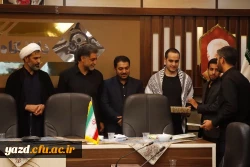  برگزاری آئین تکریم و معارفه مسئولین بسیج دانشجویی پردیس های دانشگاه فرهنگیان یزد  4