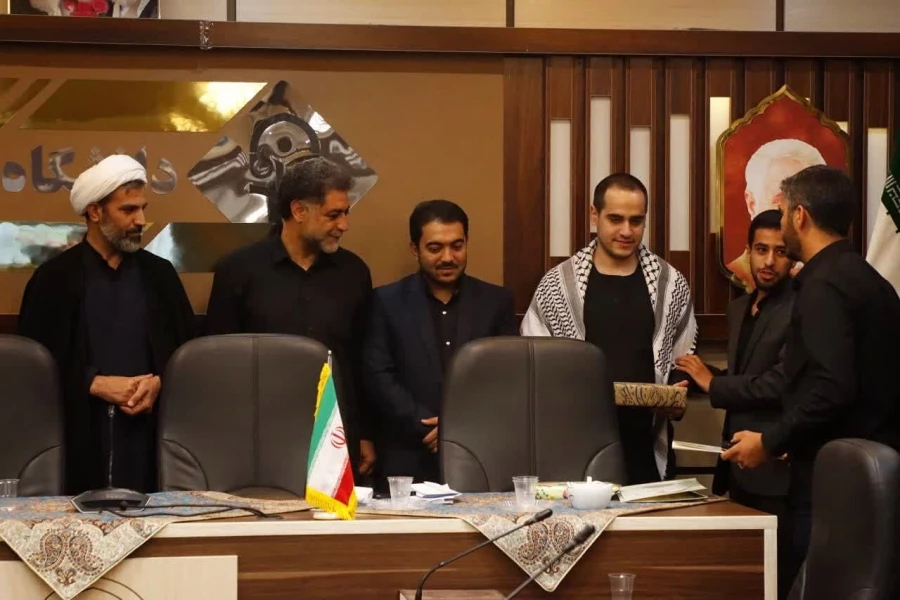  برگزاری آئین تکریم و معارفه مسئولین بسیج دانشجویی پردیس های دانشگاه فرهنگیان یزد  4