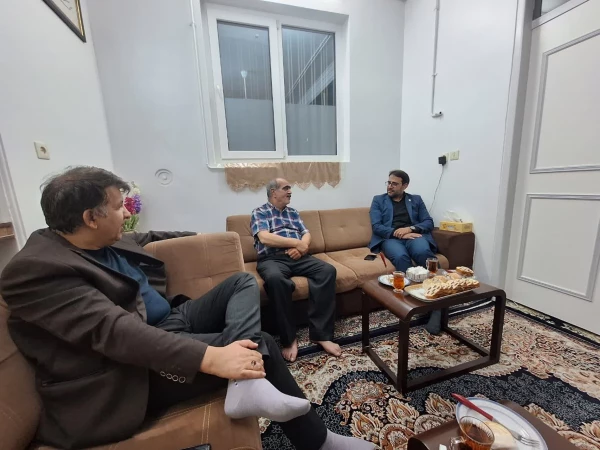 دیدار سرپرست دانشگاه فرهنگیان یزد با پیشکسوت مرکز تربیت معلم حضرت فاطمه الزهرا(س) یزد 2