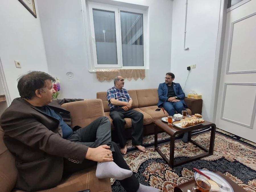 دیدار سرپرست دانشگاه فرهنگیان یزد با پیشکسوت مرکز تربیت معلم حضرت فاطمه الزهرا(س) یزد 2