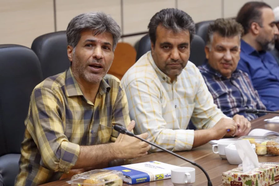 رهنامه و نظام جامع ارزیابی عملکرد؛ نمایشگاه تلاش، تحرک، توفیق در مسیر تعالی 
 4