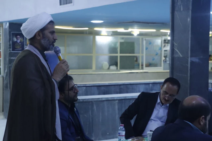 مراسم تقدیر و تشکر از ارزیابان و عوامل اجرایی فرایند ارزیابی داوطلبان ورود به دانشگاه فرهنگیان استان یزد برگزار شد.
 4