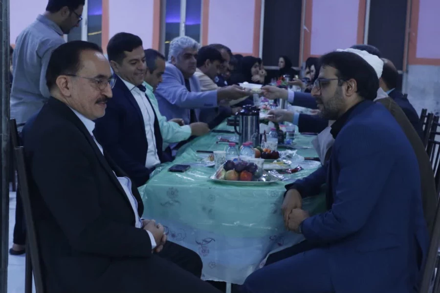 مراسم تقدیر و تشکر از ارزیابان و عوامل اجرایی فرایند ارزیابی داوطلبان ورود به دانشگاه فرهنگیان استان یزد برگزار شد.
 5