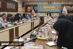 سومین نشست خبری سرپرست دانشگاه فرهنگیان یزد با حضور پرشور خبرنگاران و اصحاب رسانه برگزار شد. 4