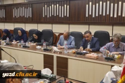 سومین نشست خبری سرپرست دانشگاه فرهنگیان یزد با حضور پرشور خبرنگاران و اصحاب رسانه برگزار شد. 6