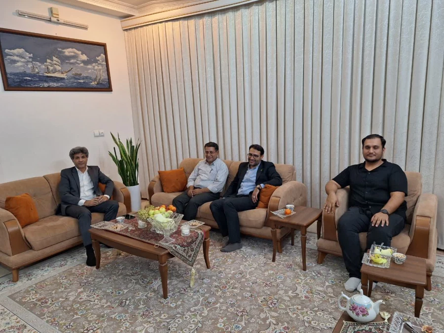 دیدار سرپرست دانشگاه فرهنگیان یزد با پیشکسوت جانباز تربیت معلم شهید پاک نژاد 3