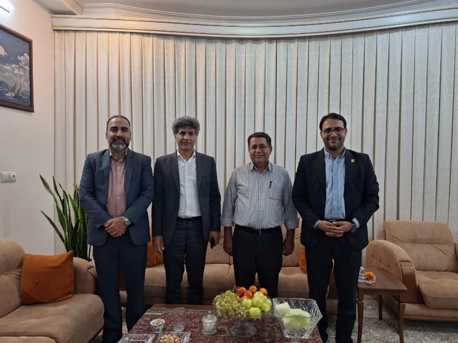 دیدار سرپرست دانشگاه فرهنگیان یزد با پیشکسوت جانباز تربیت معلم شهید پاک نژاد 5