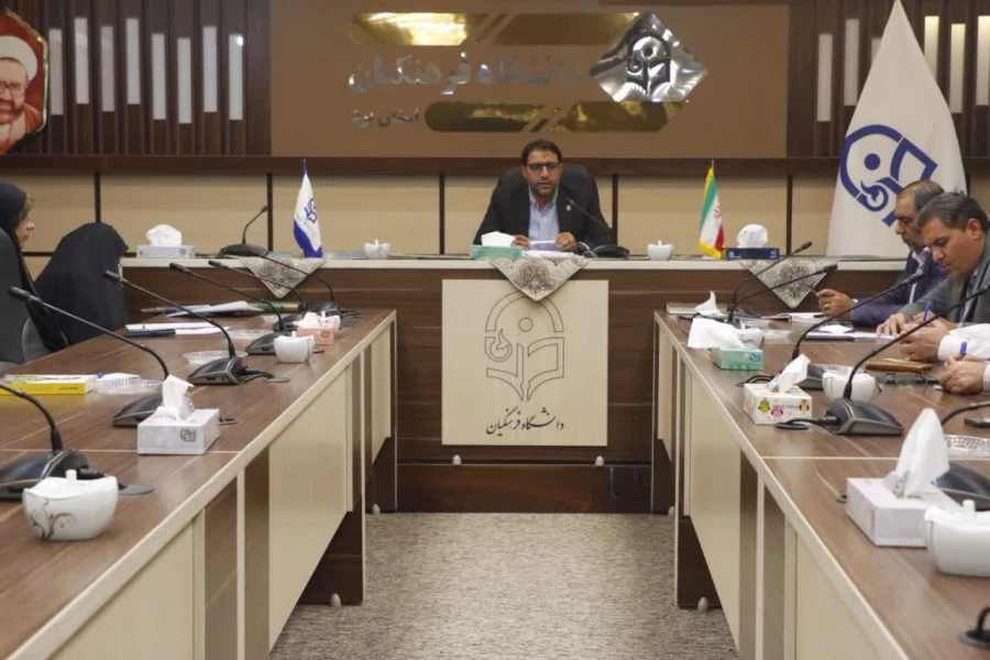 سیزدهمین جلسه شورای پژوهشی و فناوری دانشگاه فرهنگیان استان یزد برگزار شد. 5