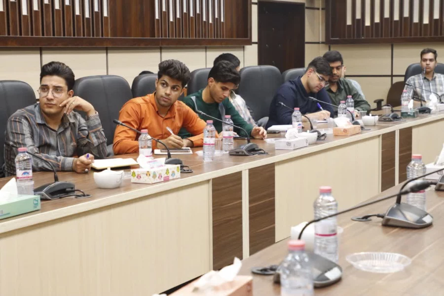 یکصد و بیست و یکمین جلسه شورای فرهنگی اجتماعی دانشگاه فرهنگیان استان یزد برگزار شد. 3