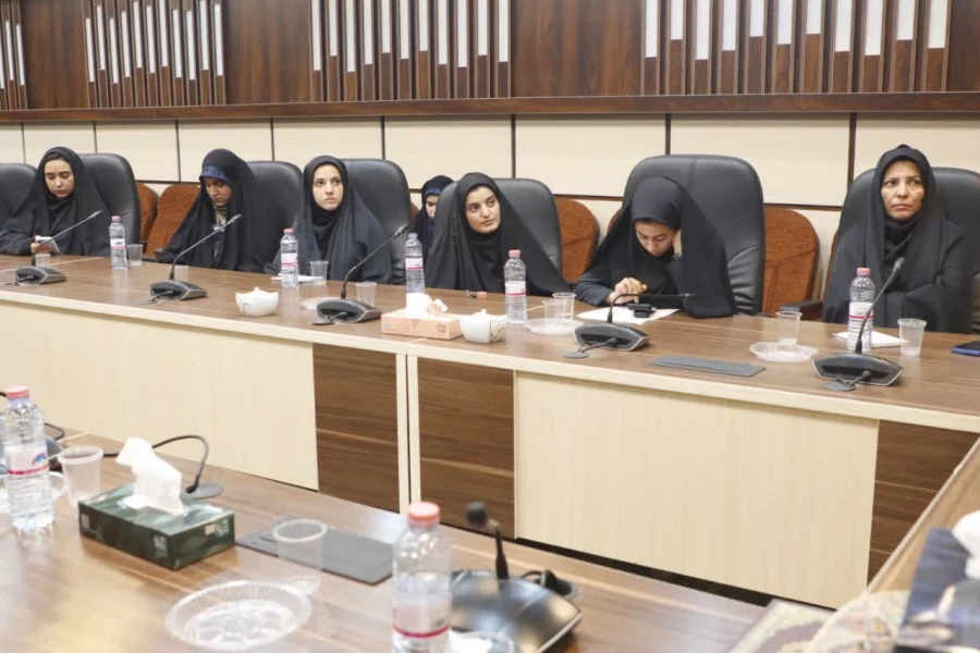 یکصد و بیست و یکمین جلسه شورای فرهنگی اجتماعی دانشگاه فرهنگیان استان یزد برگزار شد. 5